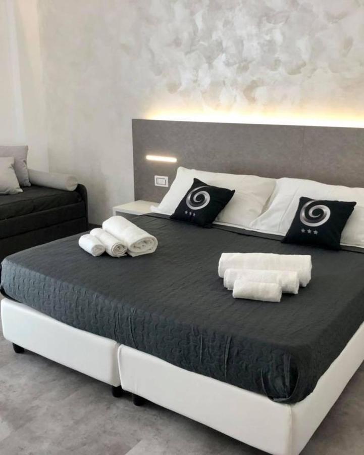 Sesto Senso Home ซานตามาเรีย เดล เชโดร ภายนอก รูปภาพ