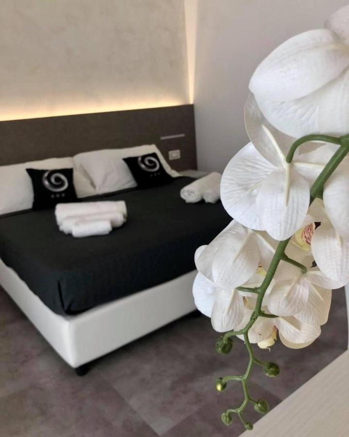 Sesto Senso Home ซานตามาเรีย เดล เชโดร ภายนอก รูปภาพ