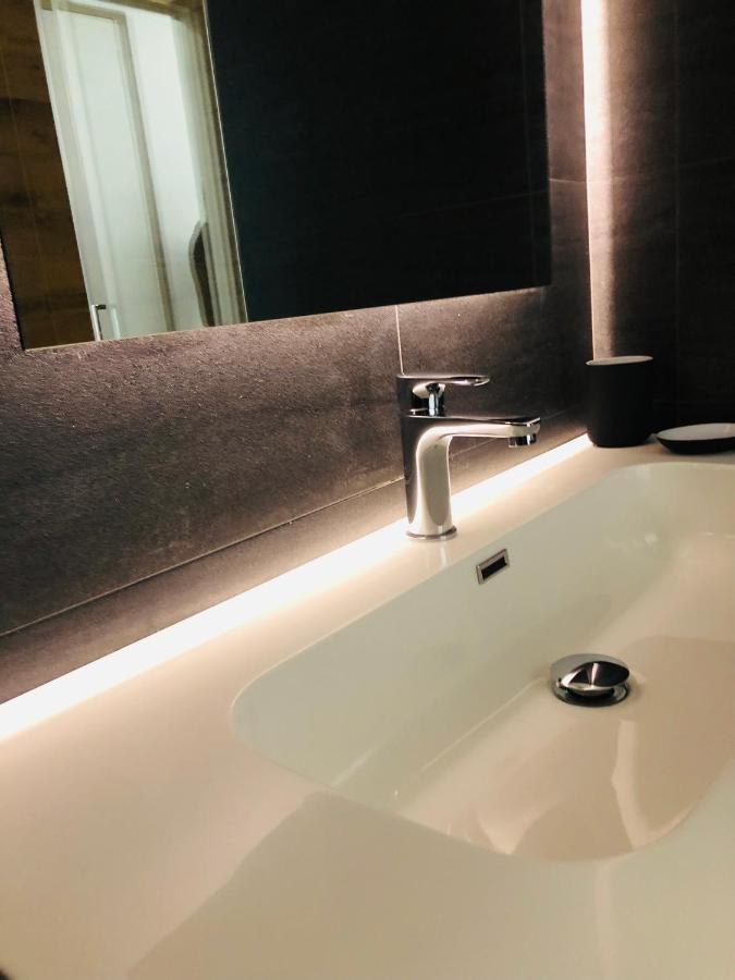 Sesto Senso Home ซานตามาเรีย เดล เชโดร ภายนอก รูปภาพ